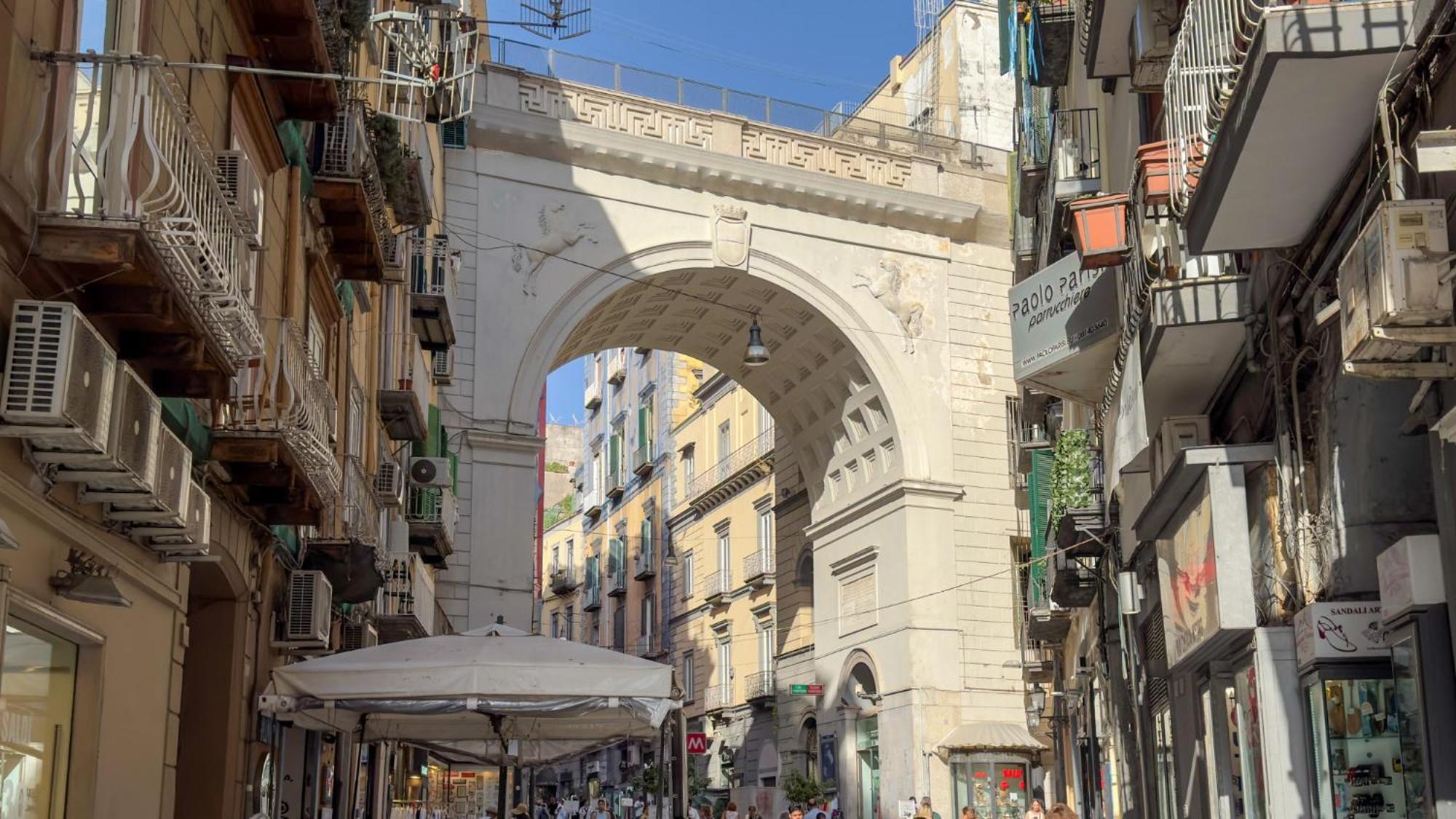 Hotel Don Vittorio A Chiaia Napoli Esterno foto