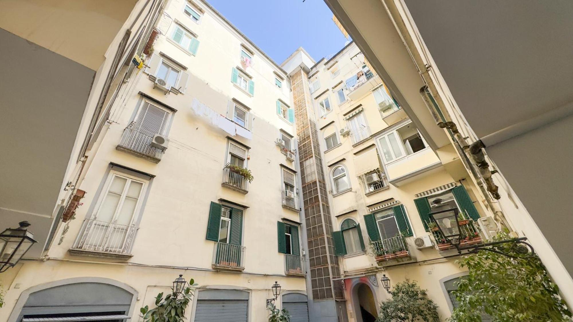 Hotel Don Vittorio A Chiaia Napoli Esterno foto