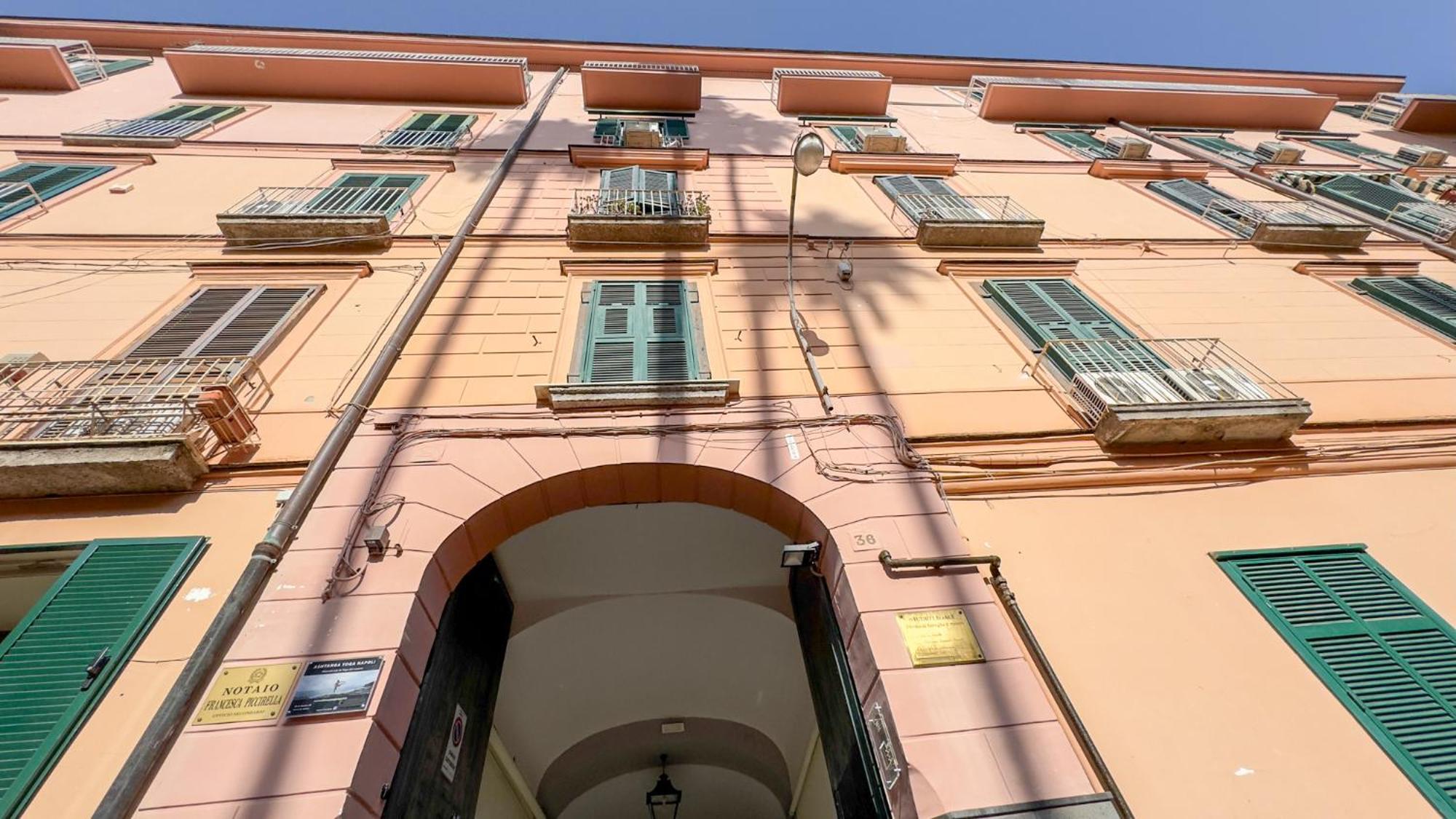 Hotel Don Vittorio A Chiaia Napoli Esterno foto