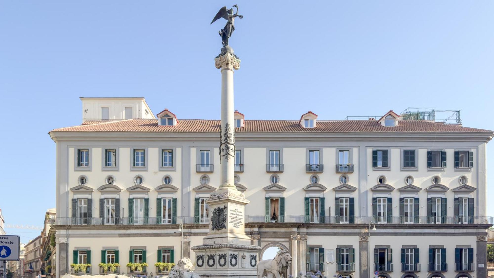 Hotel Don Vittorio A Chiaia Napoli Esterno foto