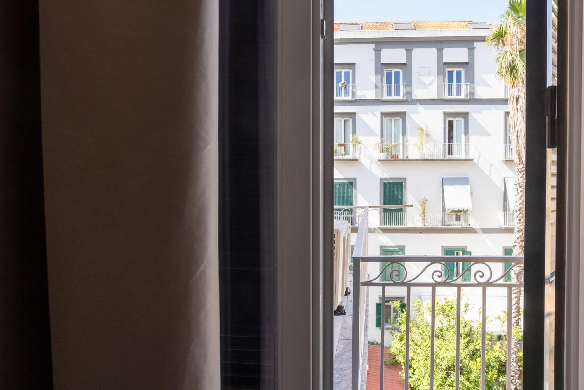 Hotel Don Vittorio A Chiaia Napoli Esterno foto