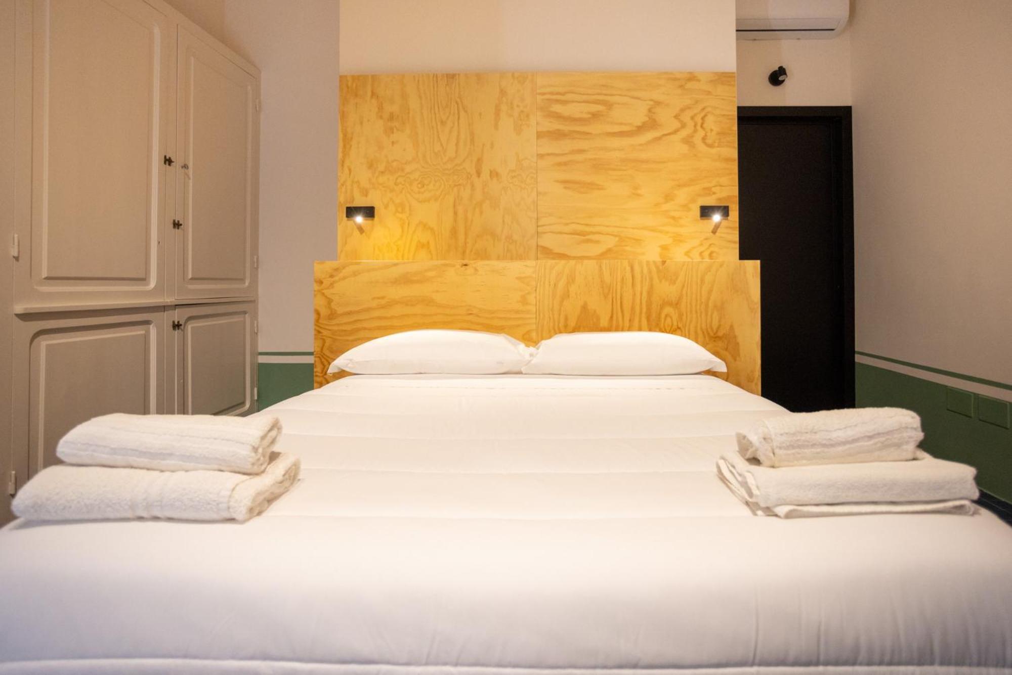 Hotel Don Vittorio A Chiaia Napoli Esterno foto