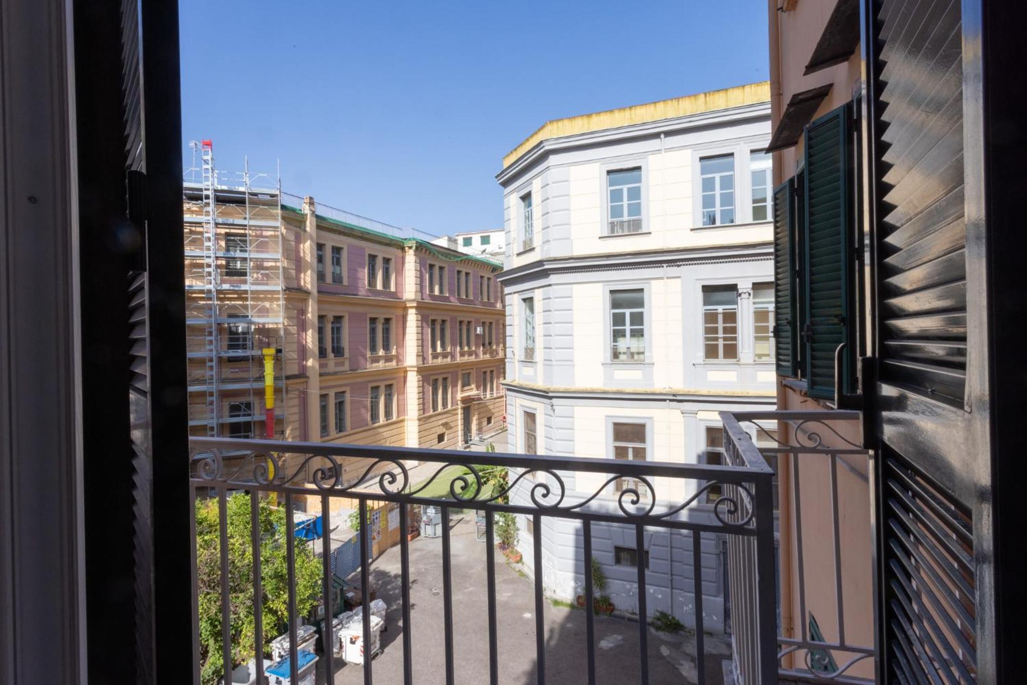 Hotel Don Vittorio A Chiaia Napoli Esterno foto