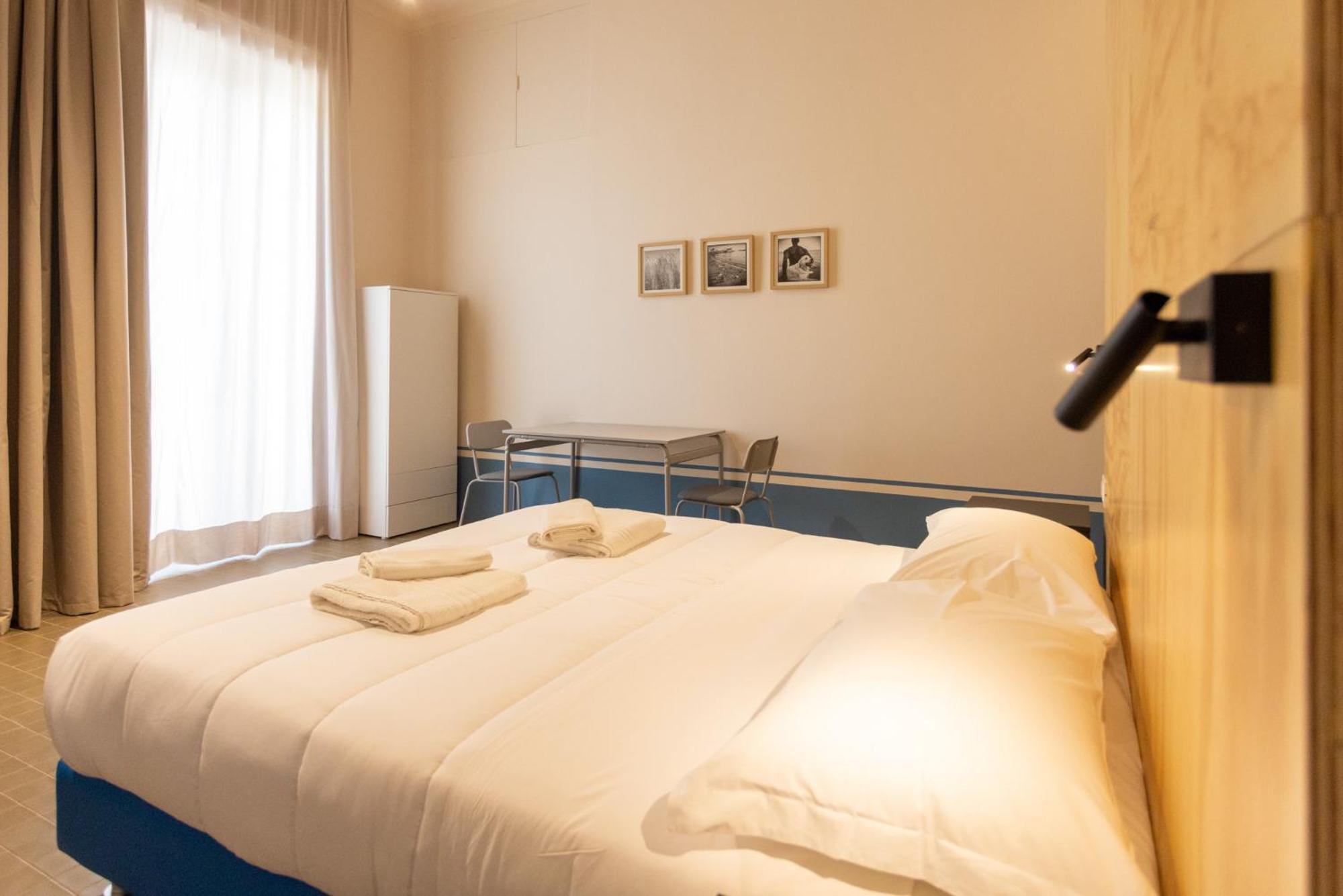 Hotel Don Vittorio A Chiaia Napoli Esterno foto