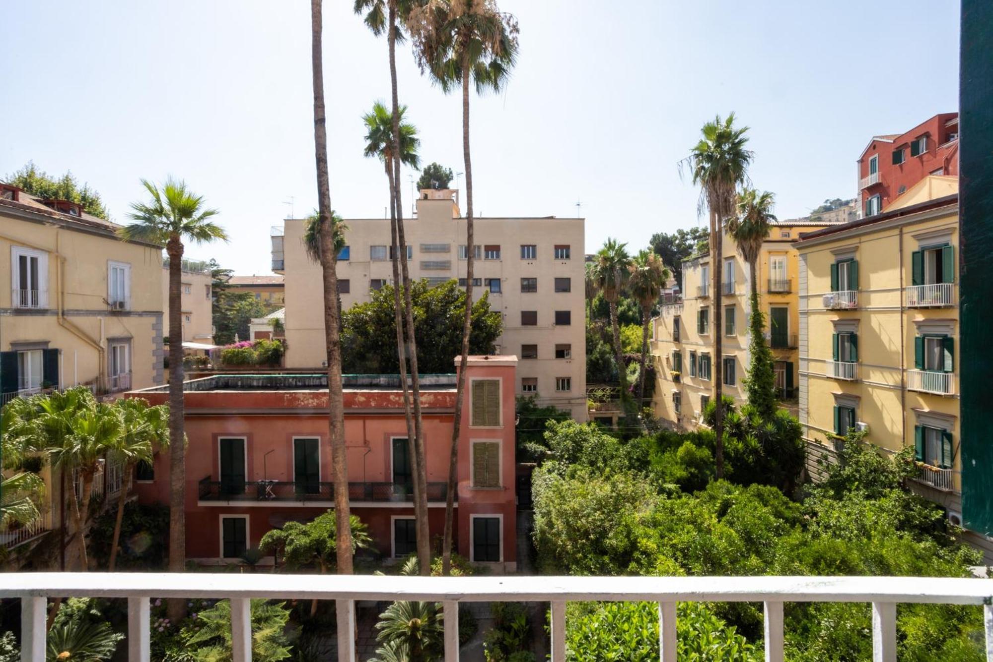 Hotel Don Vittorio A Chiaia Napoli Esterno foto